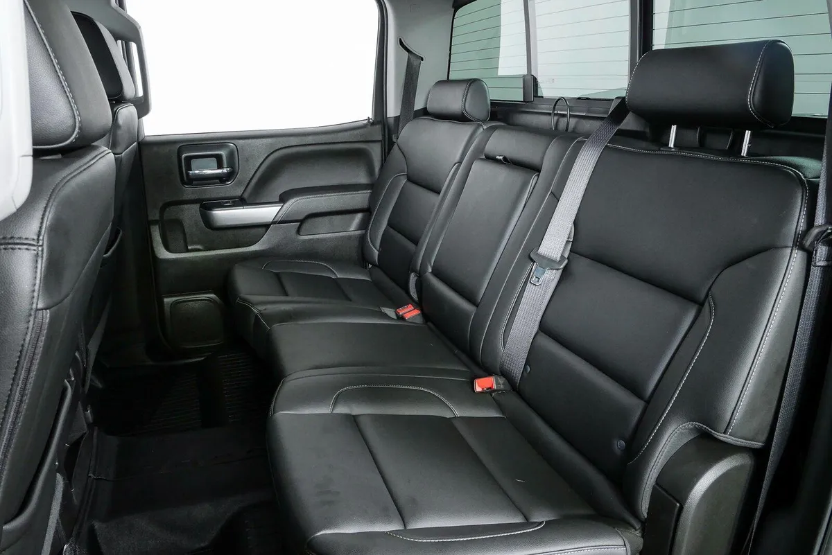 2018 Chevrolet Silverado 1500 LT thumbnail 18