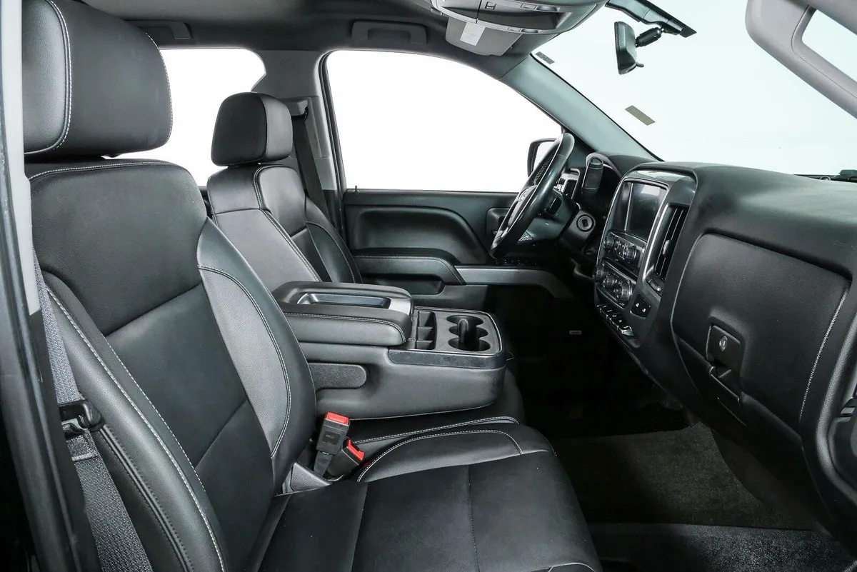 2018 Chevrolet Silverado 1500 LT thumbnail 21