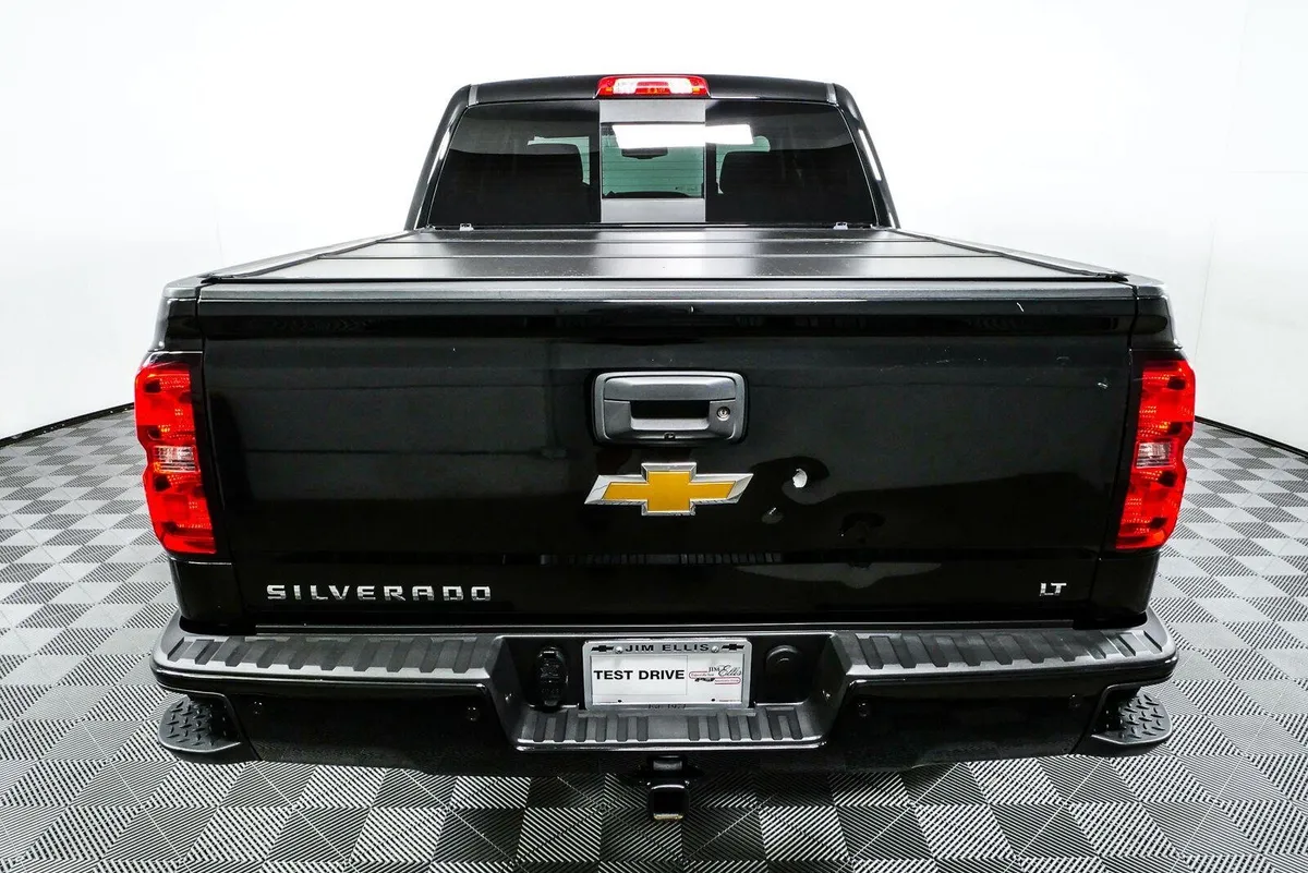 2018 Chevrolet Silverado 1500 LT thumbnail 26