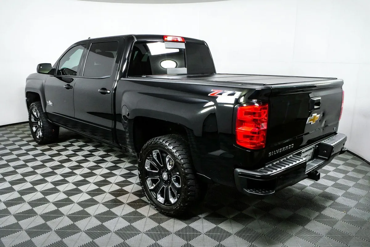 2018 Chevrolet Silverado 1500 LT thumbnail 27