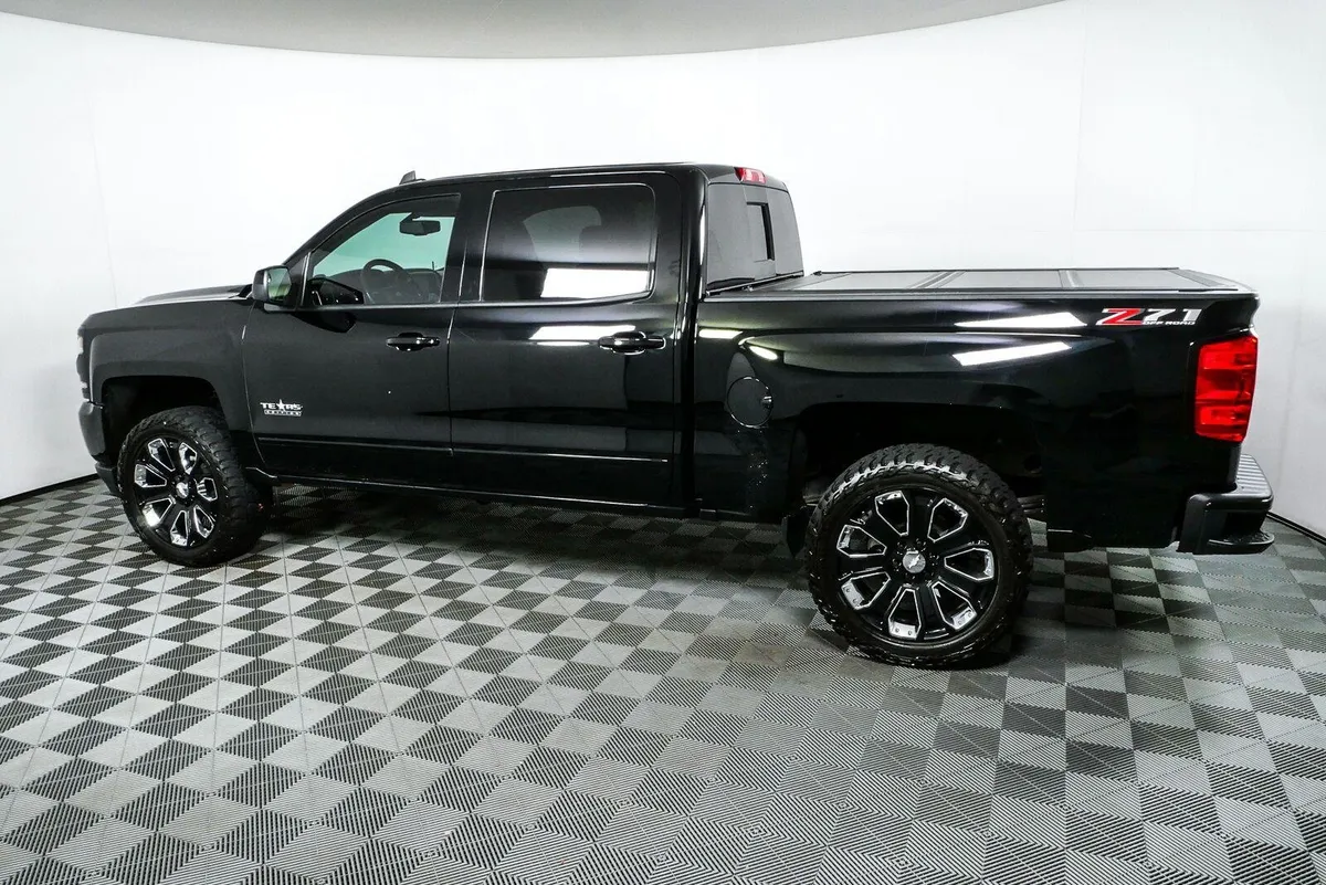 2018 Chevrolet Silverado 1500 LT thumbnail 28