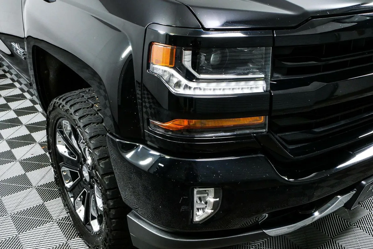 2018 Chevrolet Silverado 1500 LT thumbnail 33