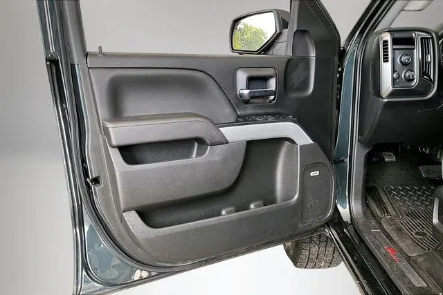 2018 Chevrolet Silverado 1500 LT thumbnail 17