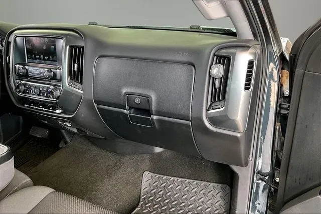 2018 Chevrolet Silverado 1500 LT thumbnail 21