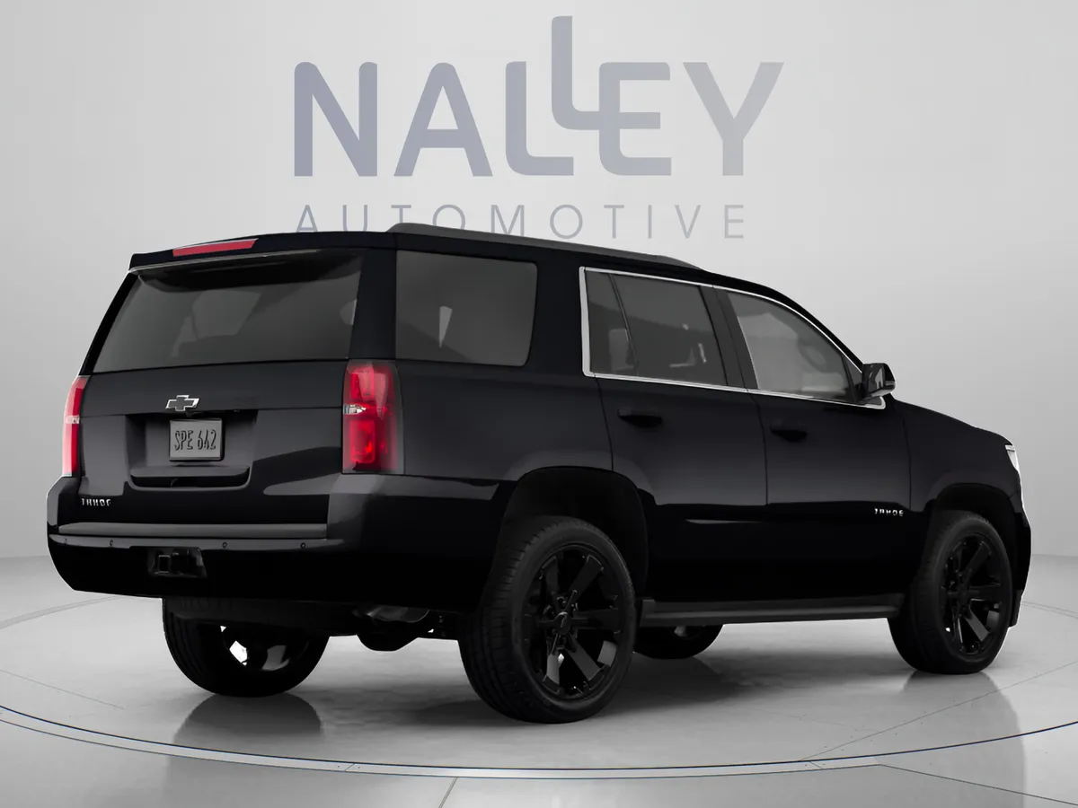2018 Chevrolet Tahoe LS thumbnail 4