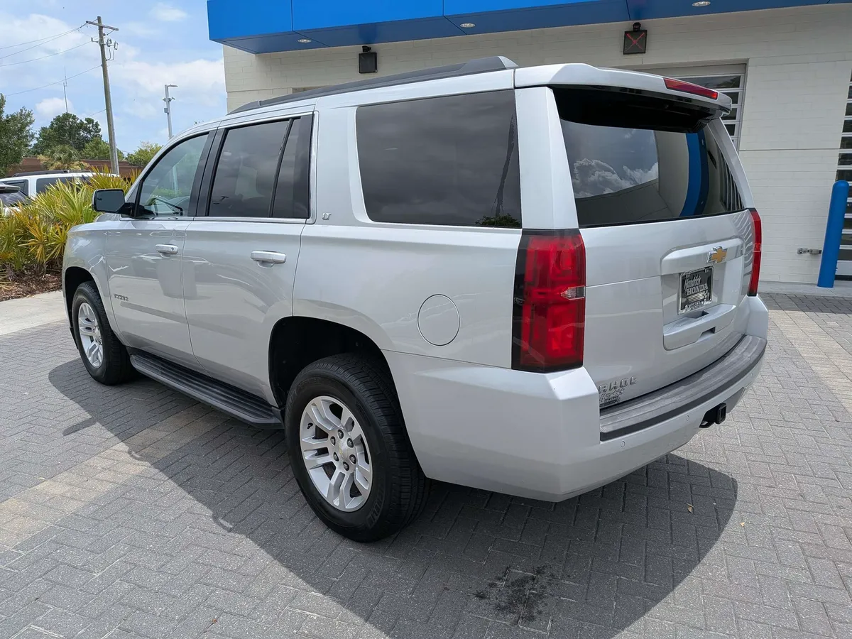 2018 Chevrolet Tahoe LT thumbnail 6
