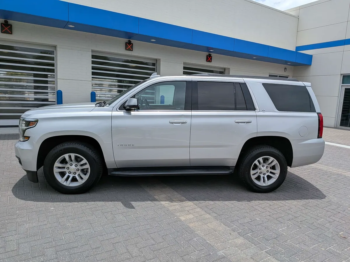 2018 Chevrolet Tahoe LT thumbnail 7