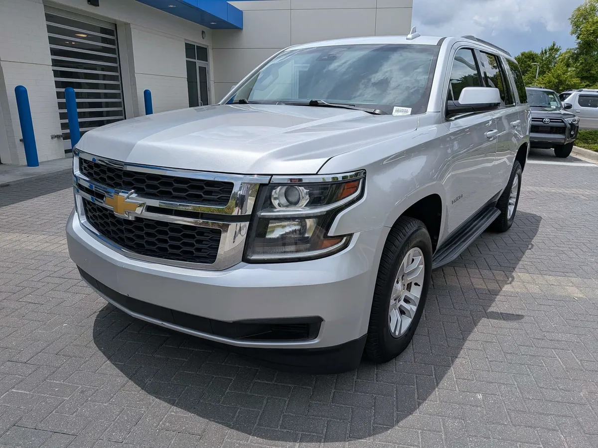 2018 Chevrolet Tahoe LT thumbnail 8