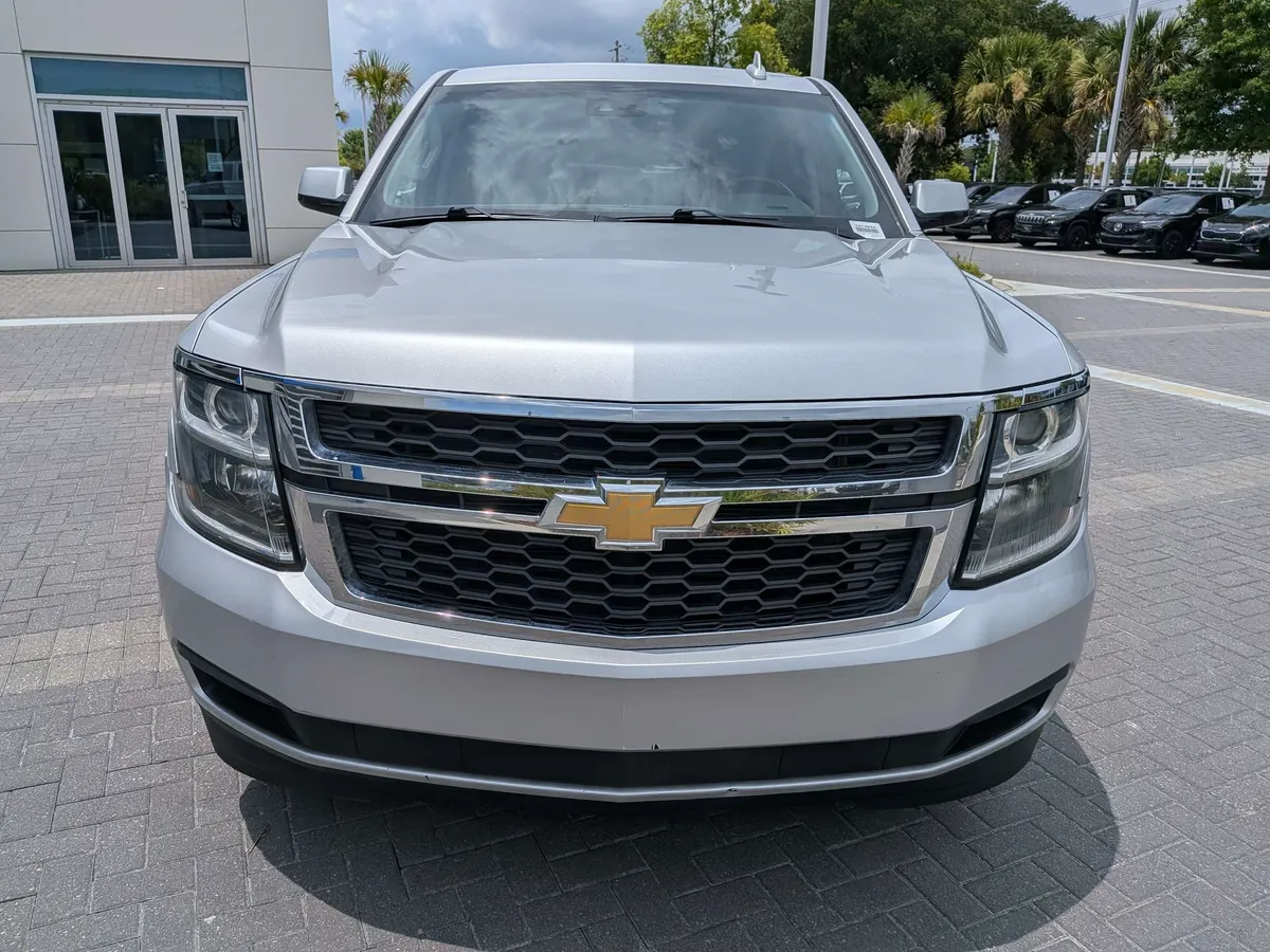 2018 Chevrolet Tahoe LT thumbnail 9