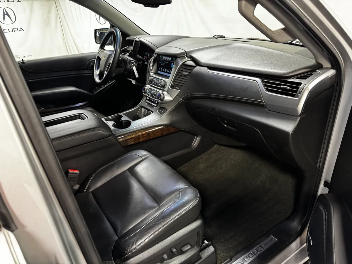 2018 Chevrolet Tahoe LT thumbnail 13