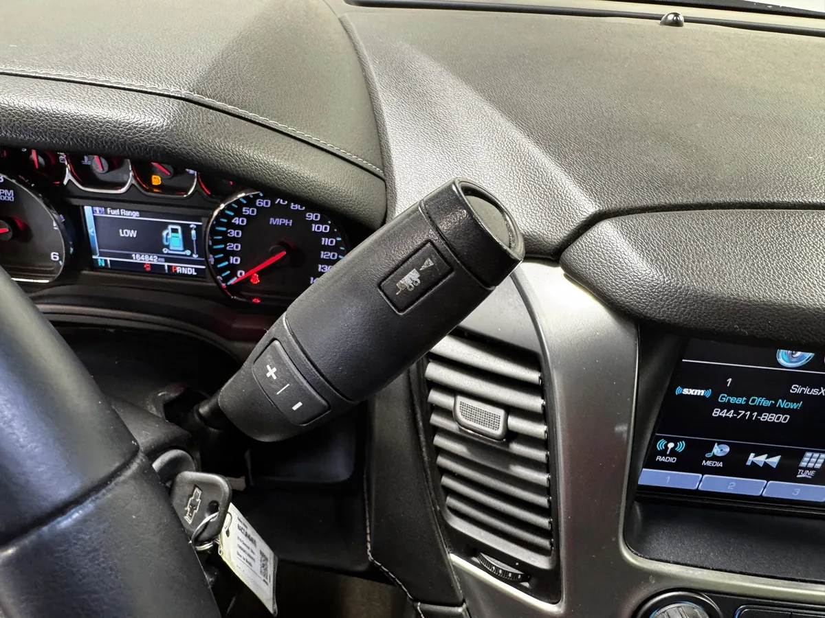 2018 Chevrolet Tahoe LT thumbnail 27