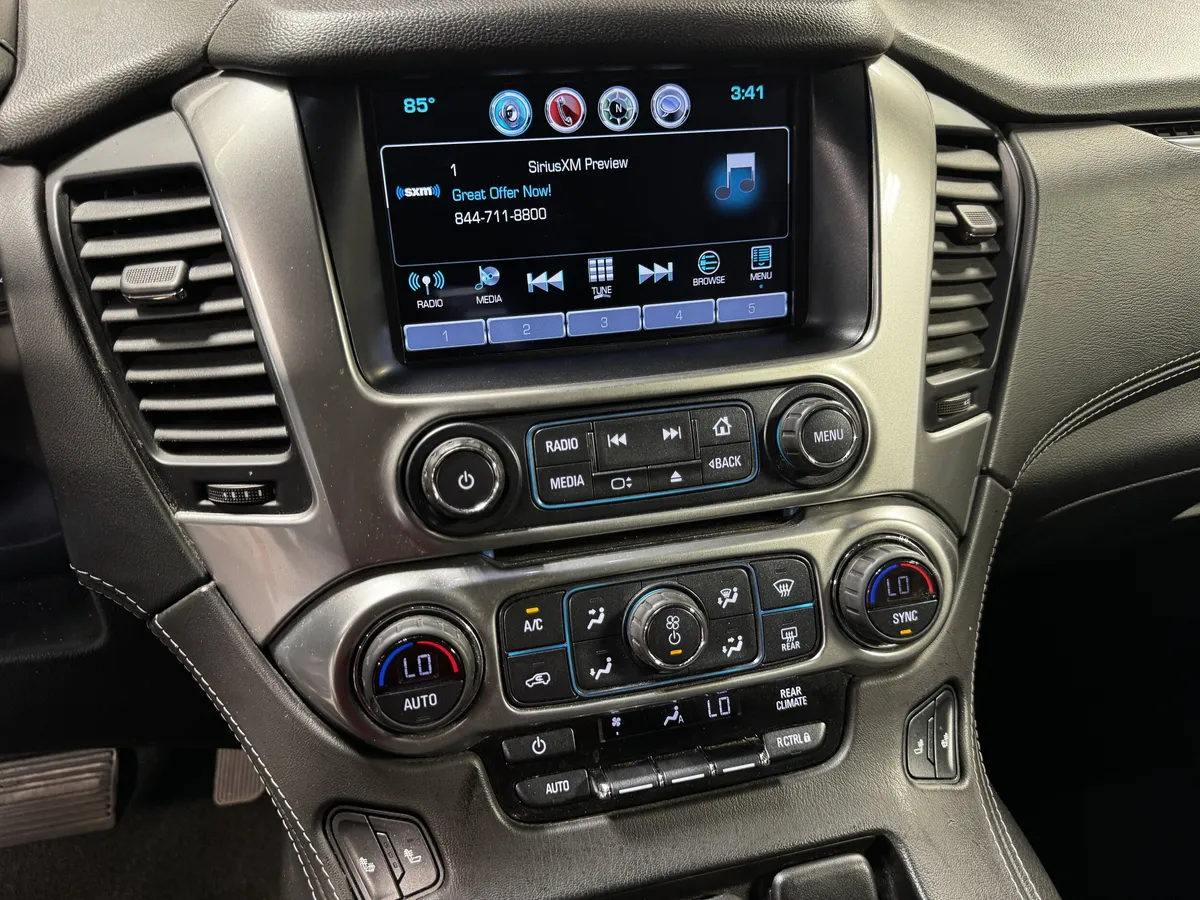2018 Chevrolet Tahoe LT thumbnail 31