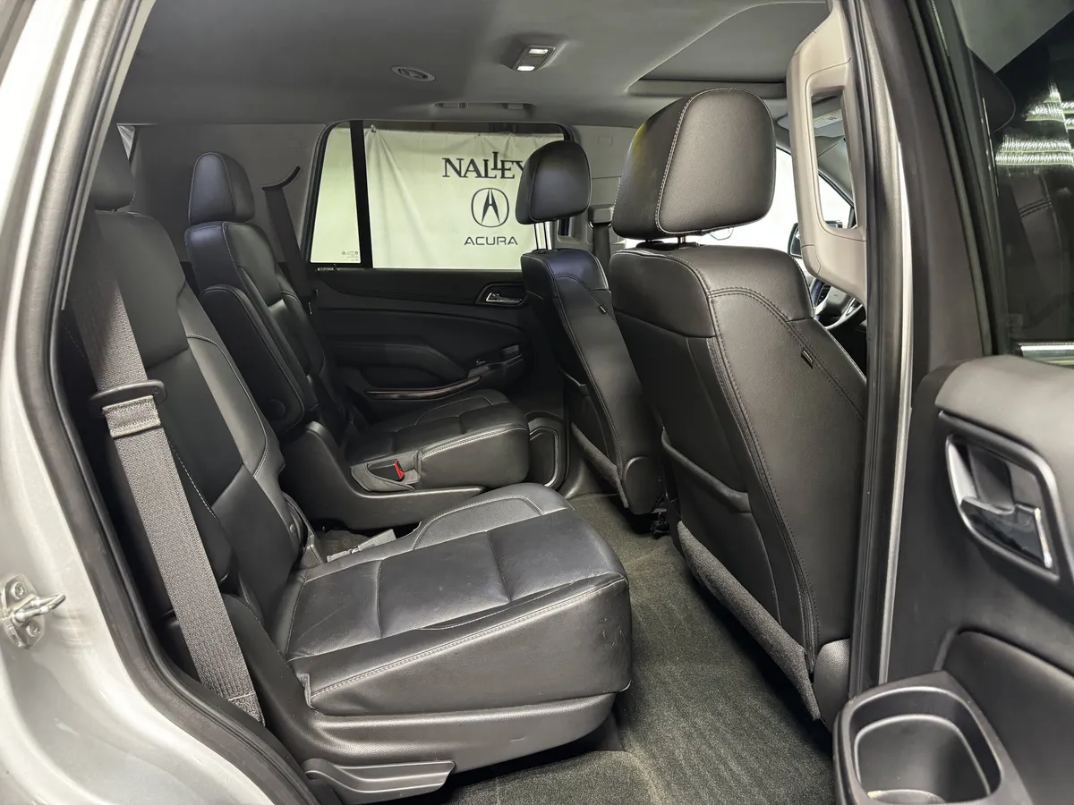 2018 Chevrolet Tahoe LT thumbnail 38