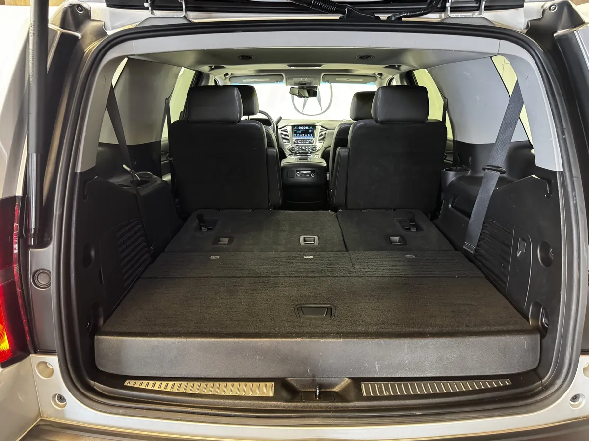 2018 Chevrolet Tahoe LT thumbnail 44