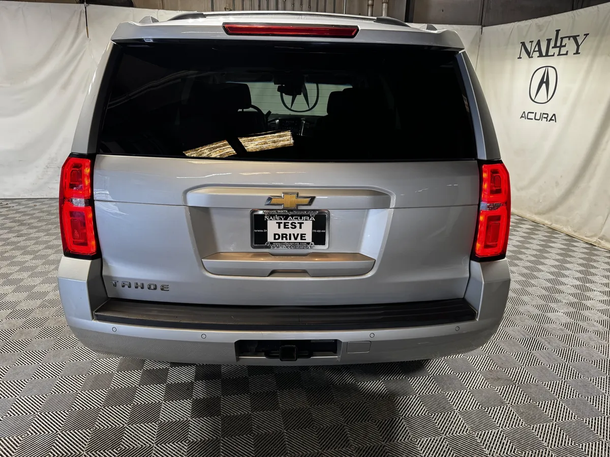 2018 Chevrolet Tahoe LT thumbnail 5