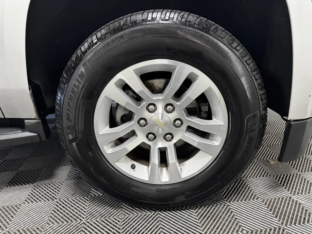 2018 Chevrolet Tahoe LT thumbnail 52