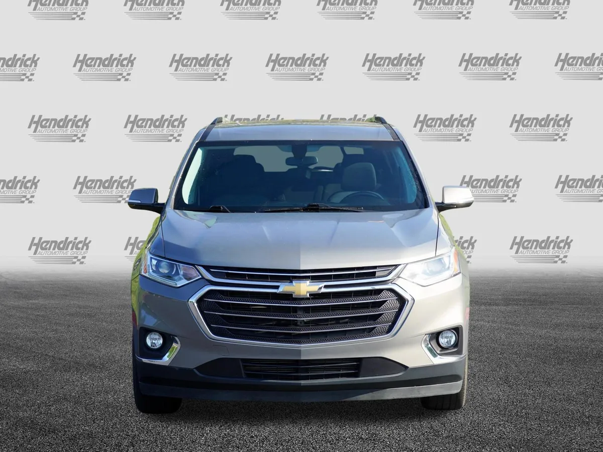 2018 Chevrolet Traverse LT Cloth thumbnail 2
