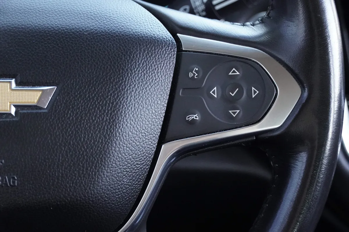 2018 Chevrolet Traverse LT Cloth thumbnail 21