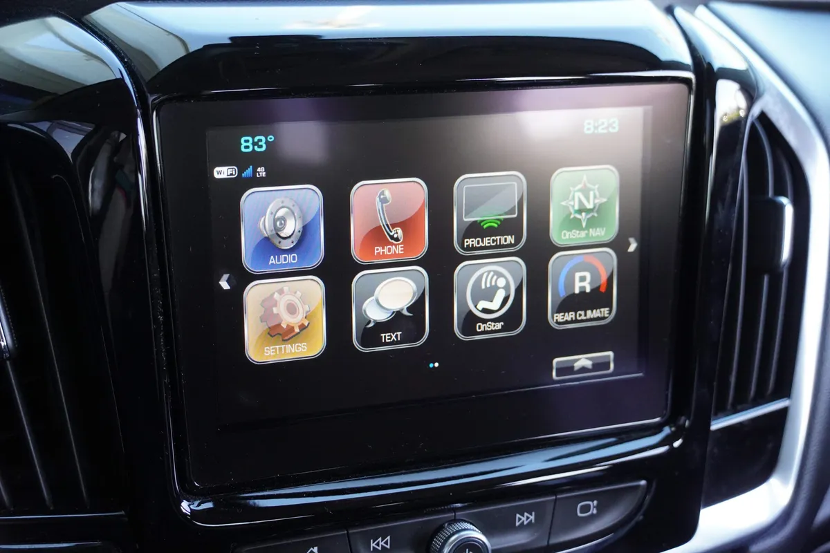 2018 Chevrolet Traverse LT Cloth thumbnail 23