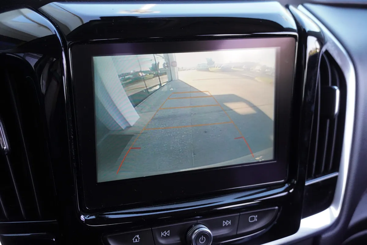2018 Chevrolet Traverse LT Cloth thumbnail 24
