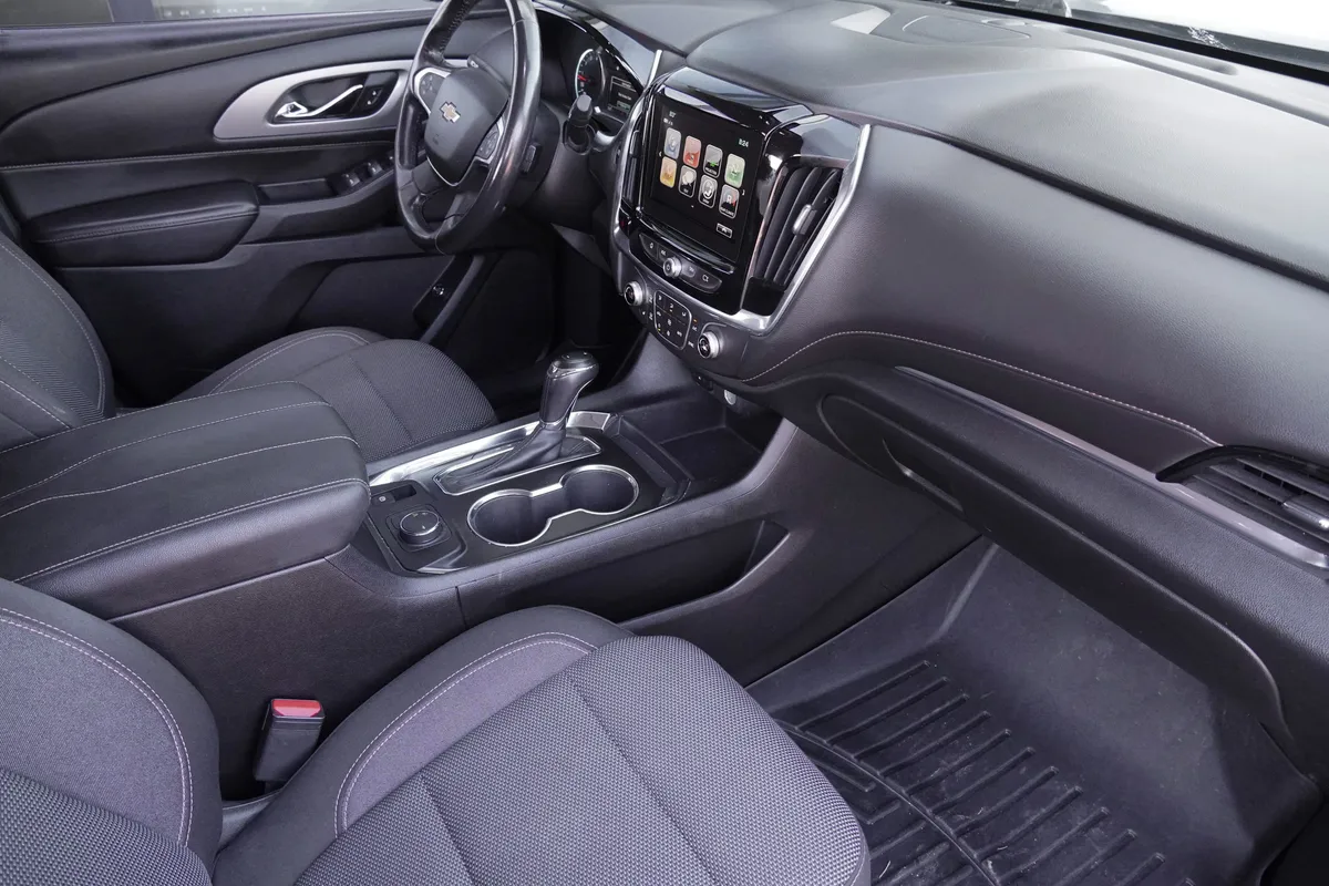 2018 Chevrolet Traverse LT Cloth thumbnail 9