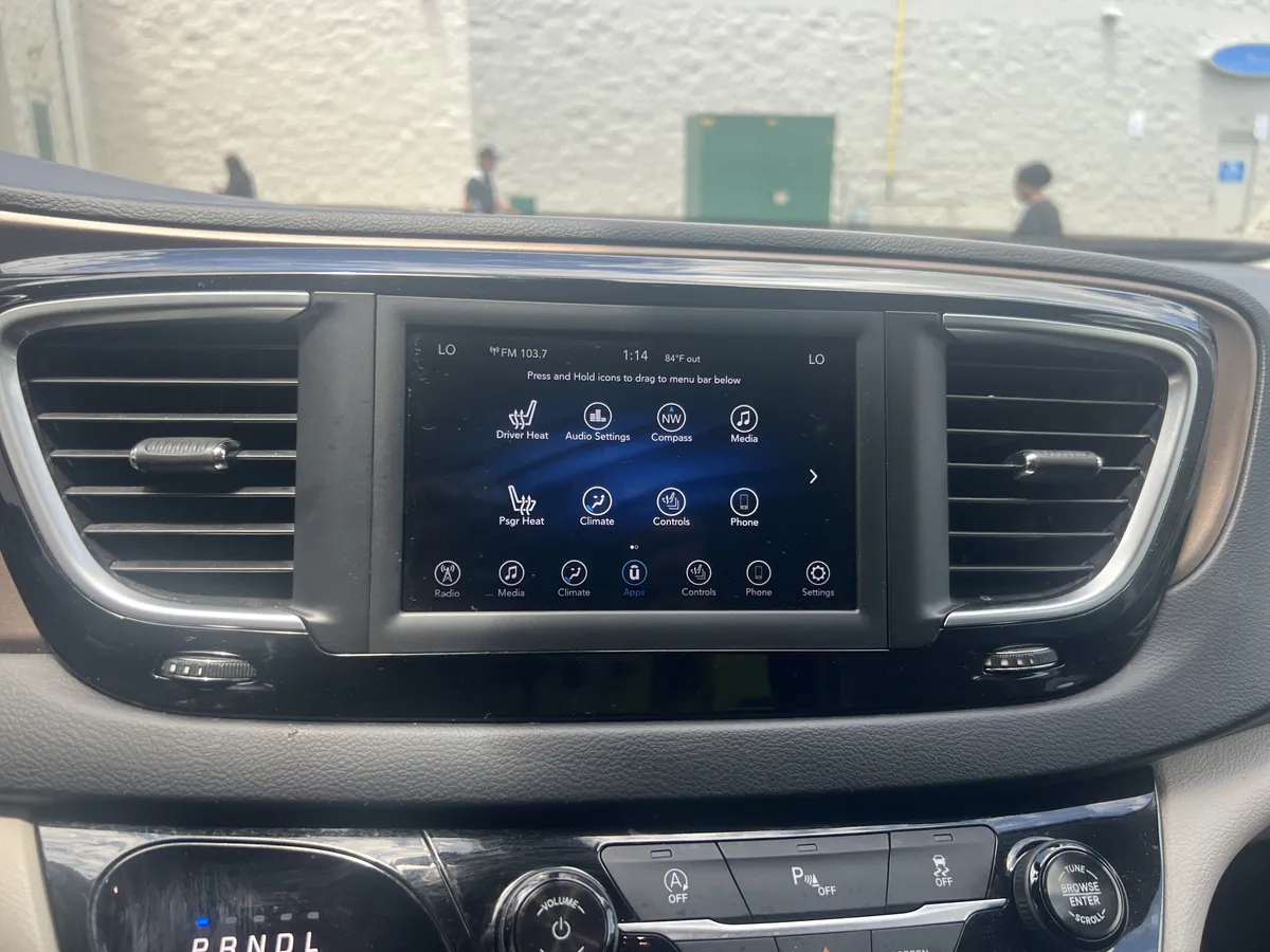 2018 Chrysler Pacifica Touring L thumbnail 22