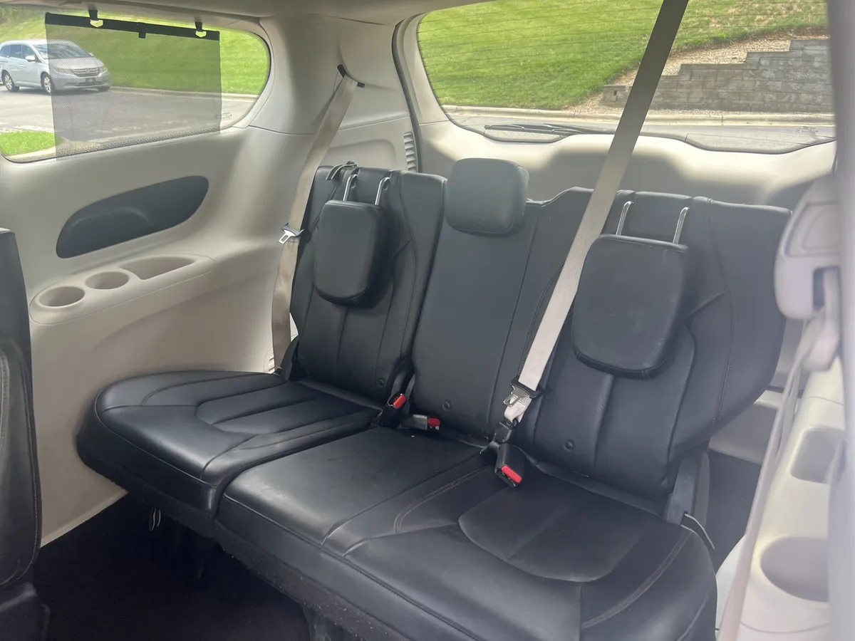 2018 Chrysler Pacifica Touring L thumbnail 31
