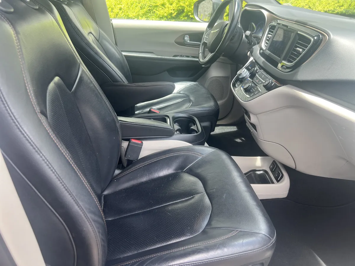 2018 Chrysler Pacifica Touring L thumbnail 33