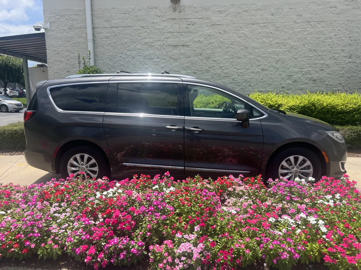 2018 Chrysler Pacifica Touring L thumbnail 9