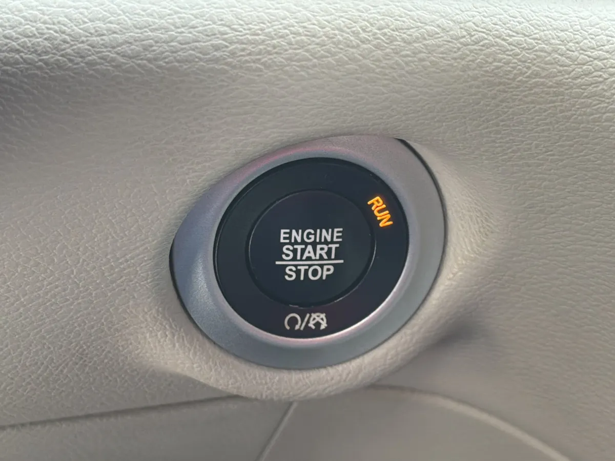 2018 Chrysler Pacifica Touring L Plus thumbnail 16
