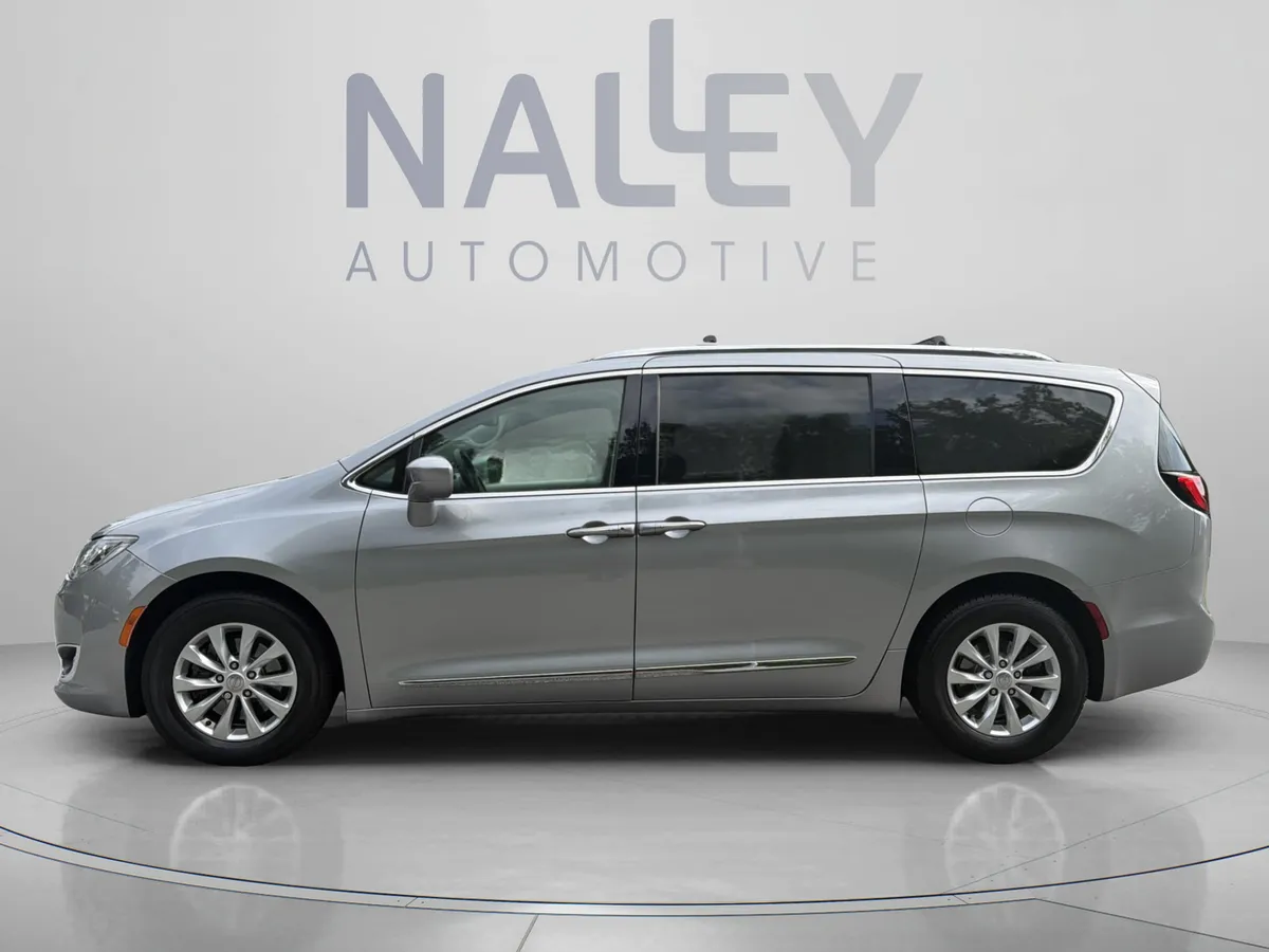 2018 Chrysler Pacifica Touring L Plus thumbnail 2