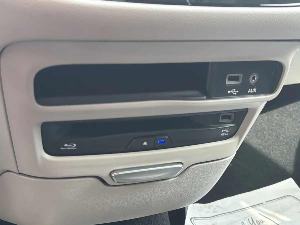 2018 Chrysler Pacifica Touring L Plus thumbnail 20