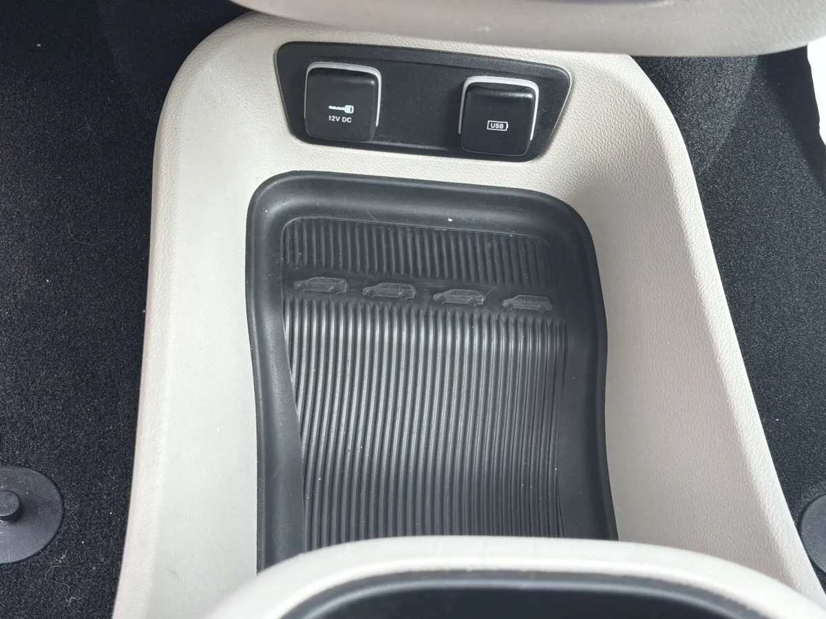 2018 Chrysler Pacifica Touring L Plus thumbnail 21
