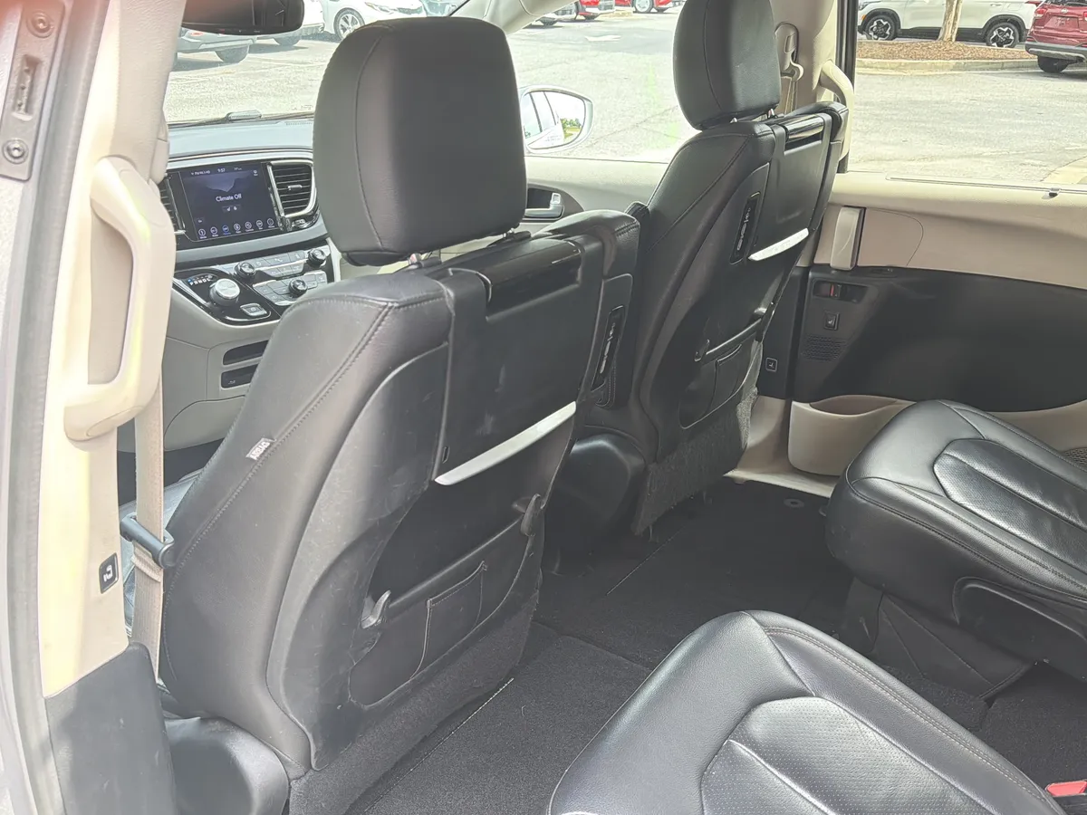 2018 Chrysler Pacifica Touring L Plus thumbnail 30