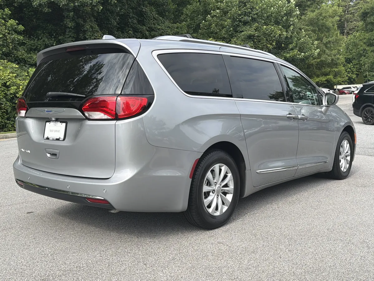 2018 Chrysler Pacifica Touring L Plus thumbnail 33