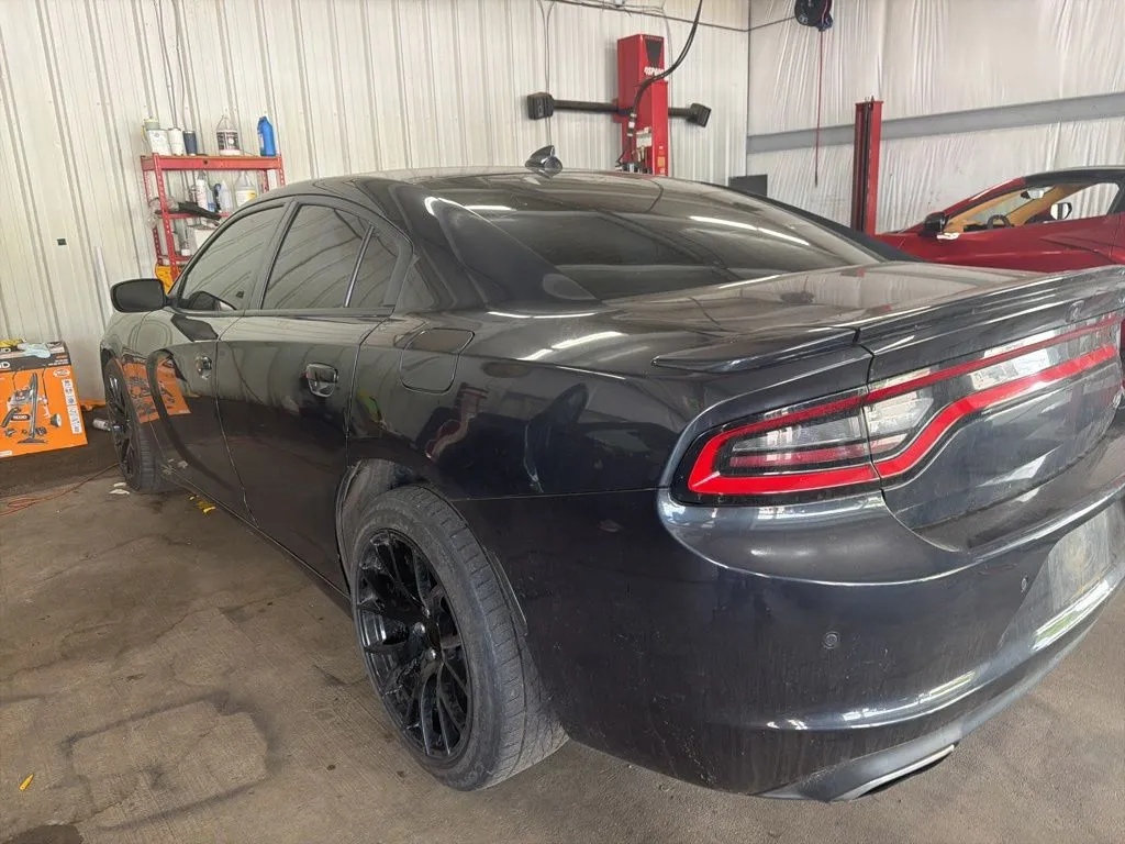2018 Dodge Charger R/T thumbnail 2