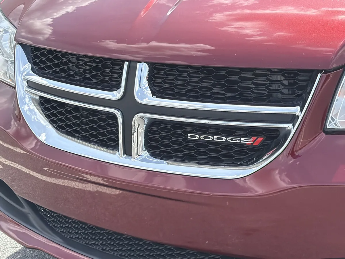 2018 Dodge Grand Caravan SE thumbnail 31