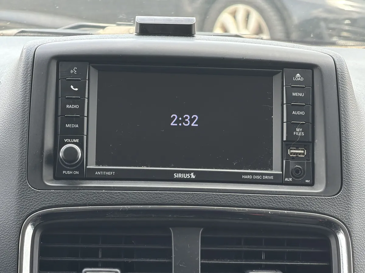 2018 Dodge Grand Caravan SE thumbnail 4