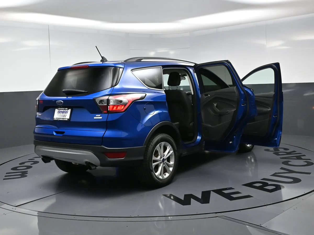 2018 Ford Escape SE thumbnail 25