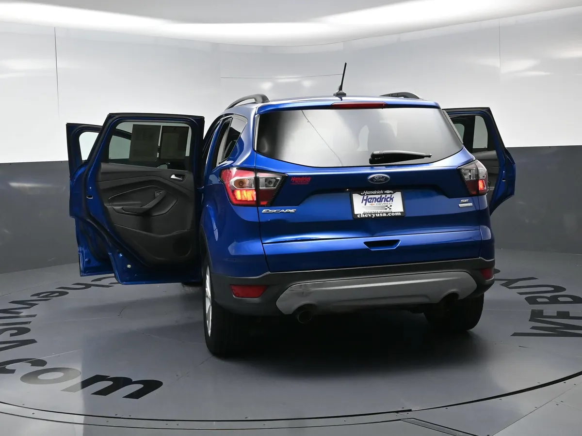 2018 Ford Escape SE thumbnail 26