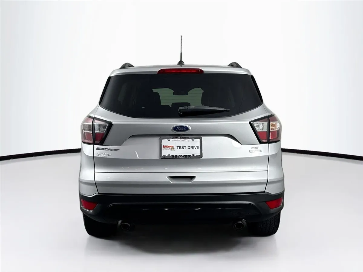 2018 Ford Escape SE thumbnail 11