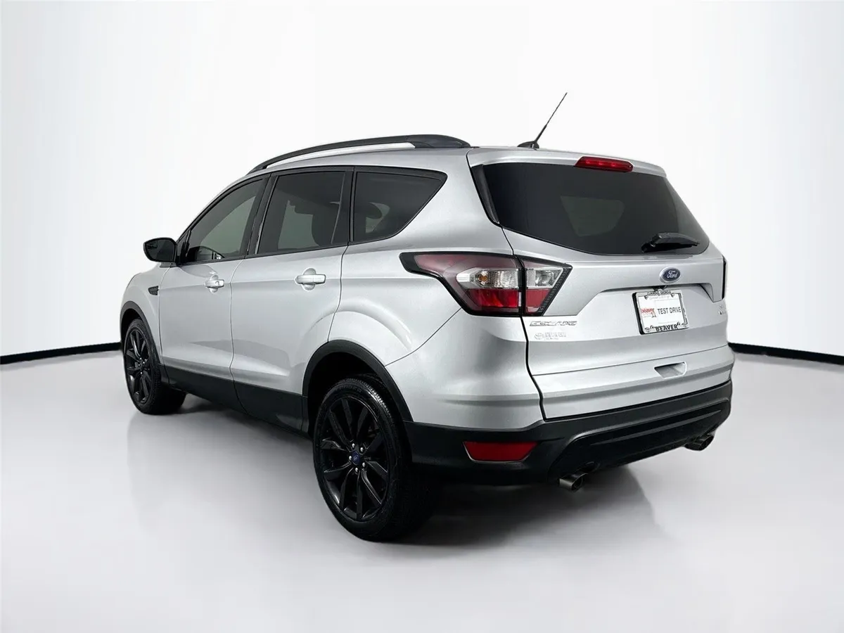 2018 Ford Escape SE thumbnail 12