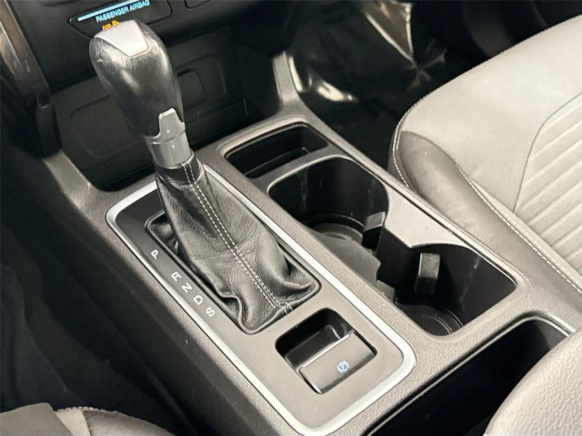 2018 Ford Escape SE thumbnail 24