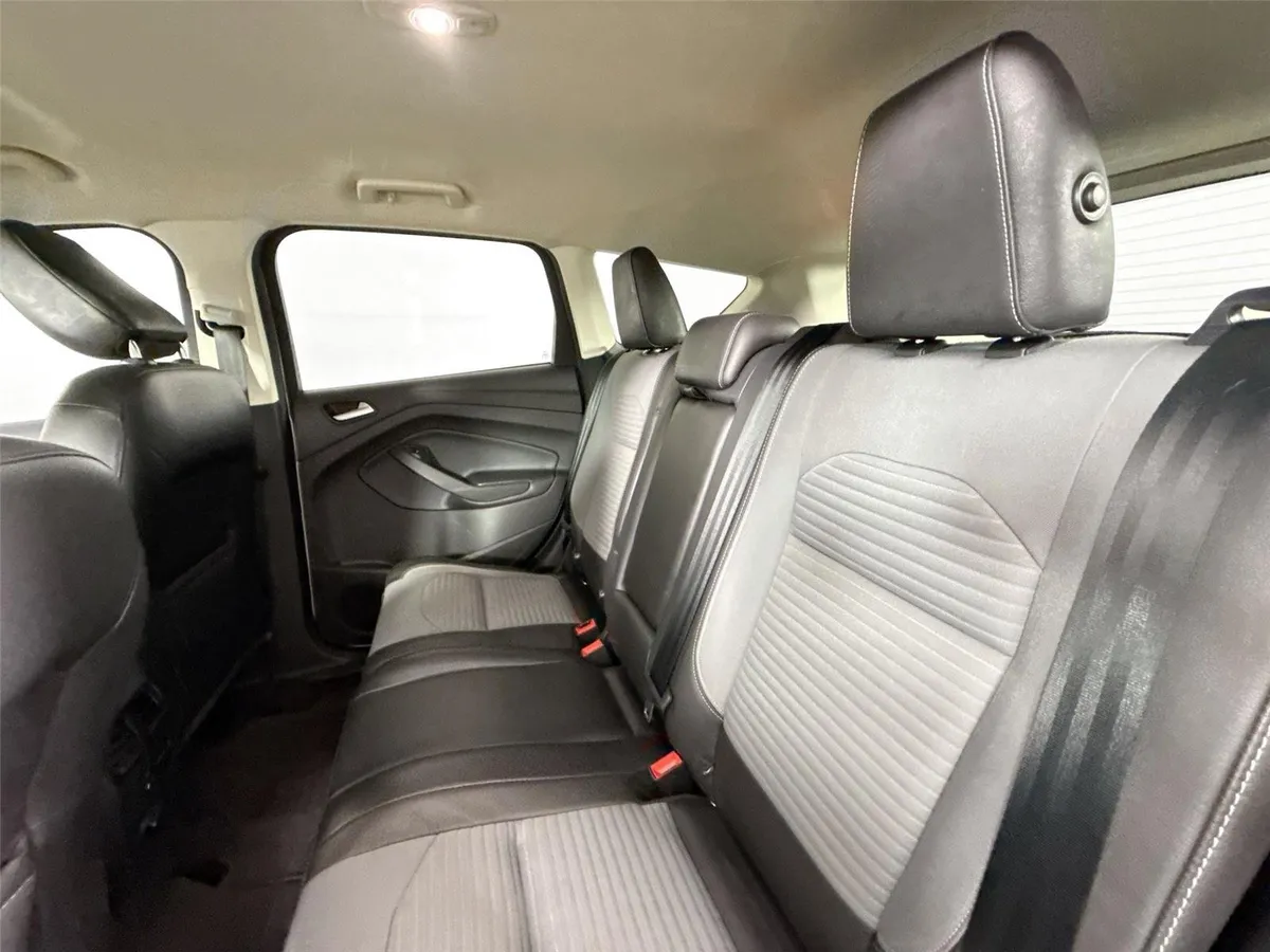 2018 Ford Escape SE thumbnail 27
