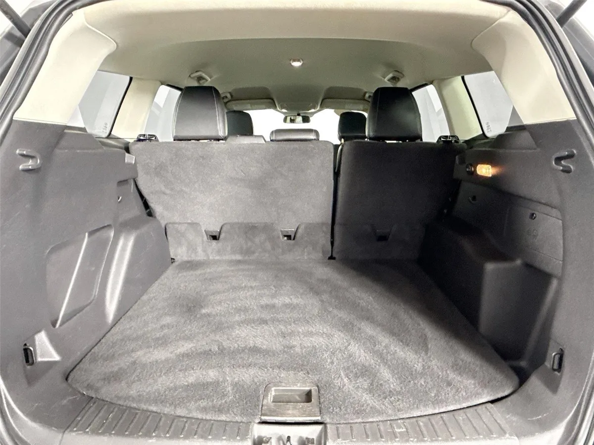 2018 Ford Escape SE thumbnail 35