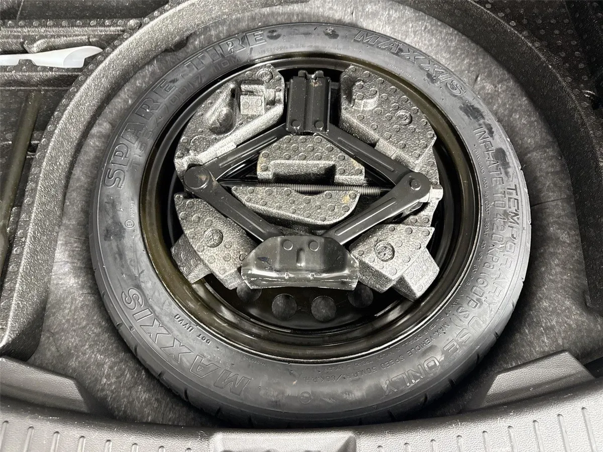 2018 Ford Escape SE thumbnail 36
