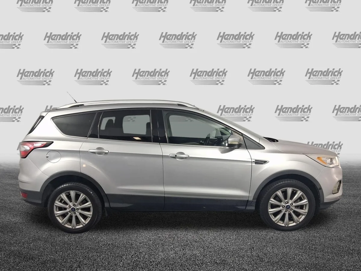 2018 Ford Escape Titanium thumbnail 10