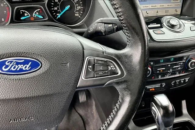 2018 Ford Escape Titanium thumbnail 11