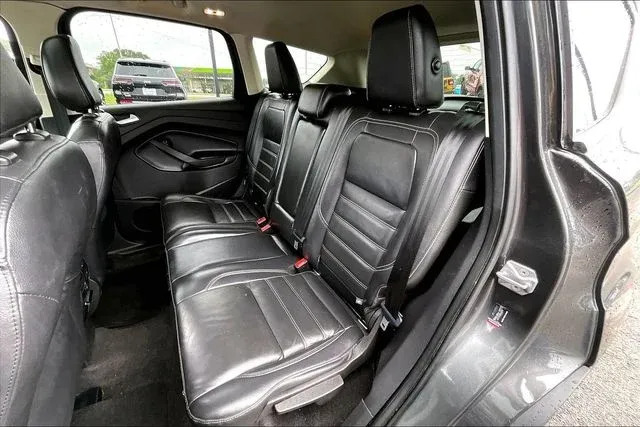 2018 Ford Escape Titanium thumbnail 19