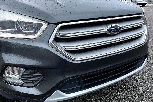 2018 Ford Escape Titanium thumbnail 28